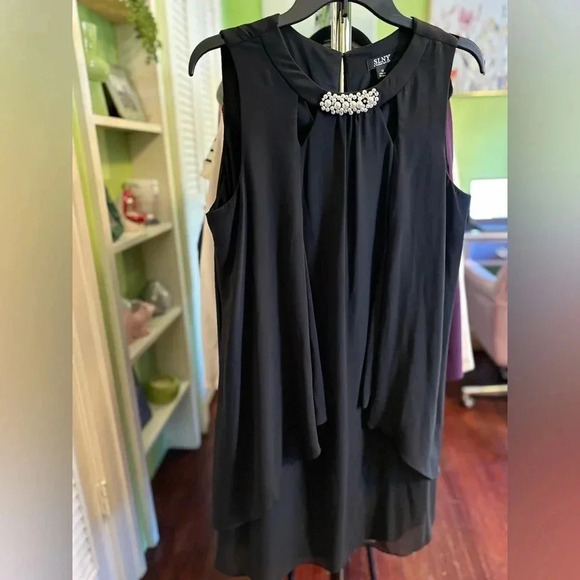 SLNY Dresses & Skirts - SLNY Black Sleeveless Embellished Dress with Pearl Detail – Size 12 NWOT